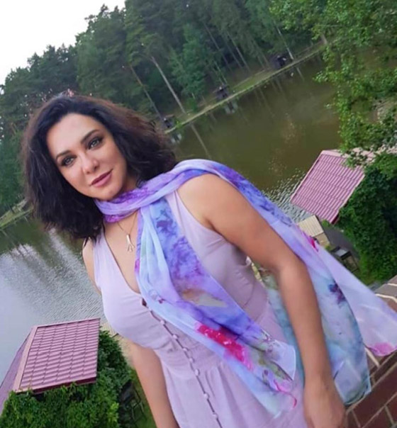  بين البحر والأماكن المقدسة.. أين يقضي النجوم العرب إجازة الصيف؟	 صورة رقم 21