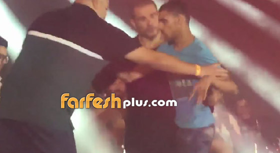 بالفيديو: عمرو دياب في موقف انساني مؤثر صورة رقم 5