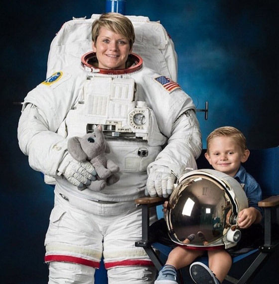 وكالة الفضاء الأمريكية ناسا تحقق في أول جريمة ترتكب في الفضاء! صورة رقم 13 وكالة الفضاء الأمريكية ناسا تحقق في أول جريمة ترتكب في الفضاء! صورة رقم 13