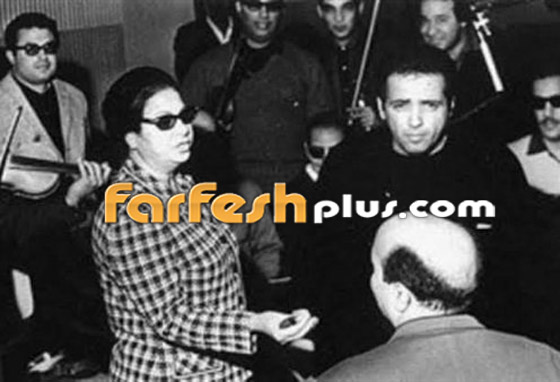 فيديو نادر: بليغ حمدي يكشف سبب عصبية أم كلثوم في حفل ألف ليلة وليلة صورة رقم 3