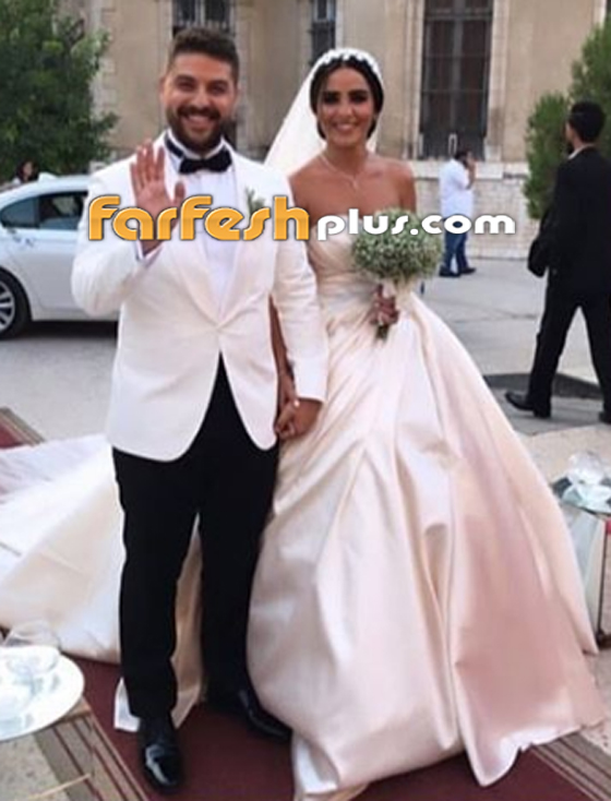 ناصيف زيتون يحتفلُ بزواج شقيقه.. والعروس تبكي متأثرةً بغنائه! صورة رقم 16