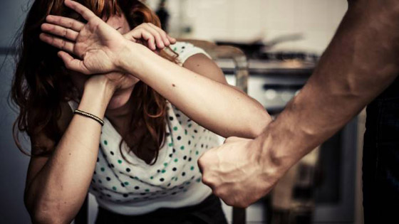 جرائم ضد عربيات أشد بشاعة من القتل.. آخرهم رجل اقتلع عيني زوجته! صورة رقم 8