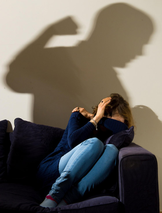 جرائم ضد عربيات أشد بشاعة من القتل.. آخرهم رجل اقتلع عيني زوجته! صورة رقم 9