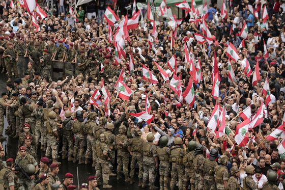 في اليوم الـ45 للاحتجاجات.. التظاهرات مستمرة في لبنان صورة رقم 8