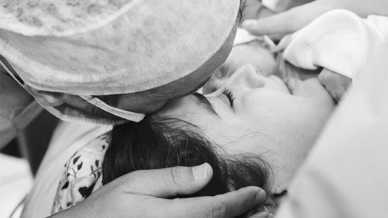الصورة الأولى لهزال كايا وأطاي رفقة مولودهما فكرت علي صورة رقم 2