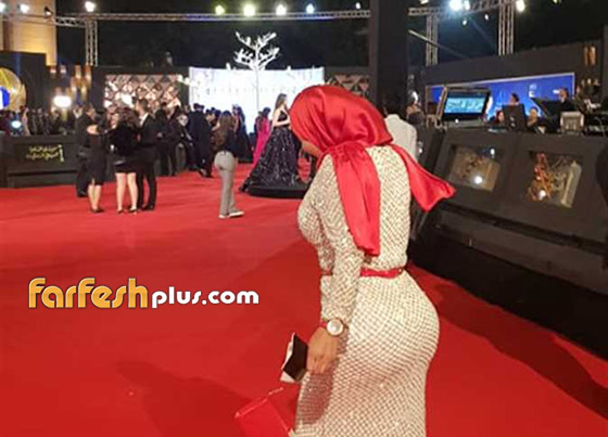 سما المصري تثير الجدل: ” من فوق حجاب ومن تحت ورايا يا يا شباب” صورة رقم 3