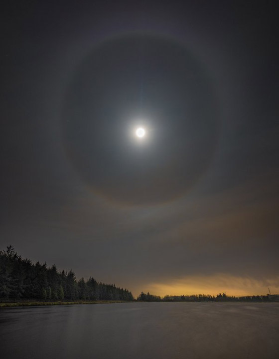 بالصور: ما سر ظاهرة (هالة القمر) النادرة والغامضة؟ صورة رقم 3