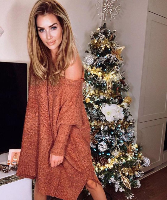 صور احتفال نجوم هوليوود بالكريسماس: هذه النجمة تحولت إلى شجرة حرفياً صورة رقم 9
