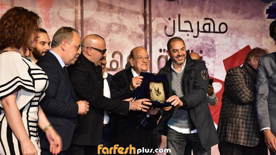 شاهدوا.. نجوم في تكريم الفنان المصري حسن حسني صورة رقم 2