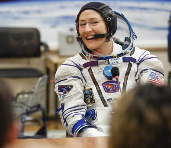 قضت أطول وقت في الفضاء الخارجي.. رائدة فضاء تدخل التاريخ! صورة رقم 10 قضت أطول وقت في الفضاء الخارجي.. رائدة فضاء تدخل التاريخ! صورة رقم 10