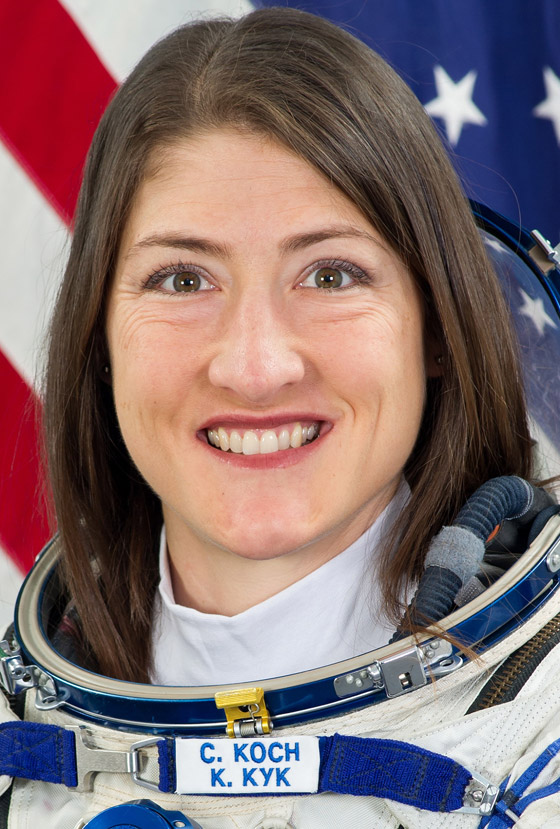 قضت أطول وقت في الفضاء الخارجي.. رائدة فضاء تدخل التاريخ! صورة رقم 15 قضت أطول وقت في الفضاء الخارجي.. رائدة فضاء تدخل التاريخ! صورة رقم 15