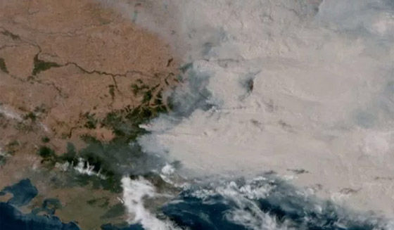 من قارة إلى أخرى.. صور فضائية لكارثة 