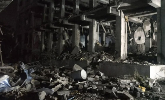 قتلى وجرحى في كارثة مصنع للكيماويات بالهند.. وفيديو للانفجار الهائل! صورة رقم 1 قتلى وجرحى في كارثة مصنع للكيماويات بالهند.. وفيديو للانفجار الهائل! صورة رقم 1