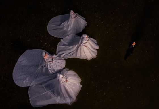 فيديو وصور: صعيدي يتزوج 4 نساء في يوم واحد ليفرح والدته! صورة رقم 7 فيديو وصور: صعيدي يتزوج 4 نساء في يوم واحد ليفرح والدته! صورة رقم 7