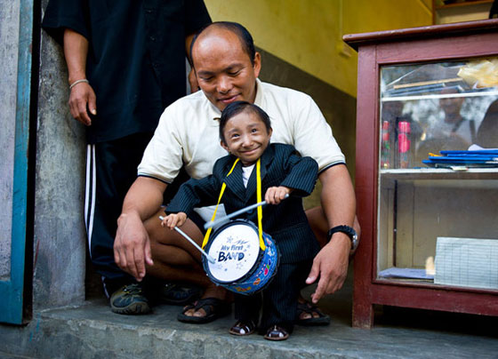 وفاة أقصر رجل في العالم صورة رقم 8 وفاة أقصر رجل في العالم صورة رقم 8