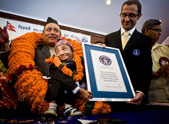 وفاة أقصر رجل في العالم صورة رقم 10 وفاة أقصر رجل في العالم صورة رقم 10