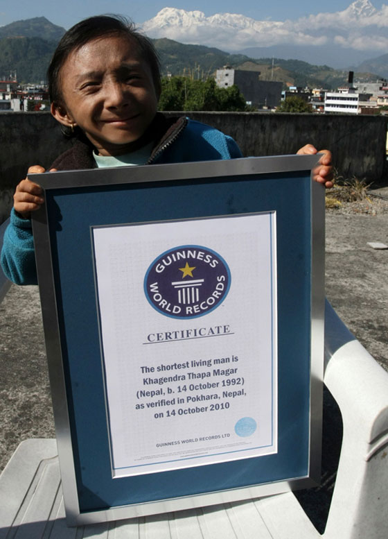 وفاة أقصر رجل في العالم صورة رقم 12 وفاة أقصر رجل في العالم صورة رقم 12