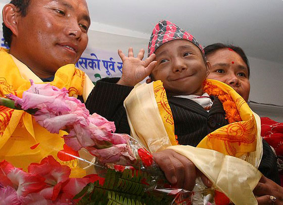 وفاة أقصر رجل في العالم صورة رقم 16 وفاة أقصر رجل في العالم صورة رقم 16