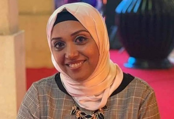 فنانون ينعون الصحفية رحاب بدر بعد العثور عليها مشنوقة بشقتها.. صورة رقم 5