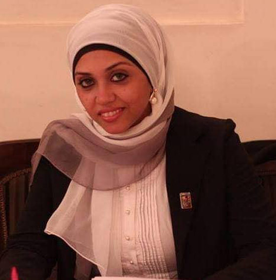 فنانون ينعون الصحفية رحاب بدر بعد العثور عليها مشنوقة بشقتها.. صورة رقم 10