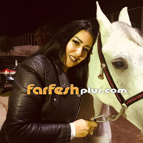 سمية الخشاب تعود للغناء مع (عربية أنا) والجمهور ينصحها بالاعتزال! صورة رقم 6