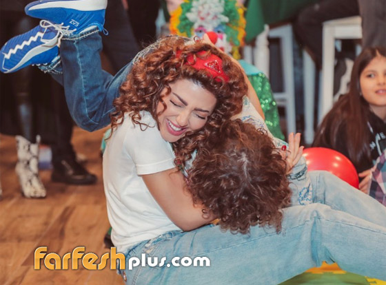 فيديو ميريام فارس وزوجها يقبلها بحميمية.. هل كشف عن وجهه؟ صورة رقم 5