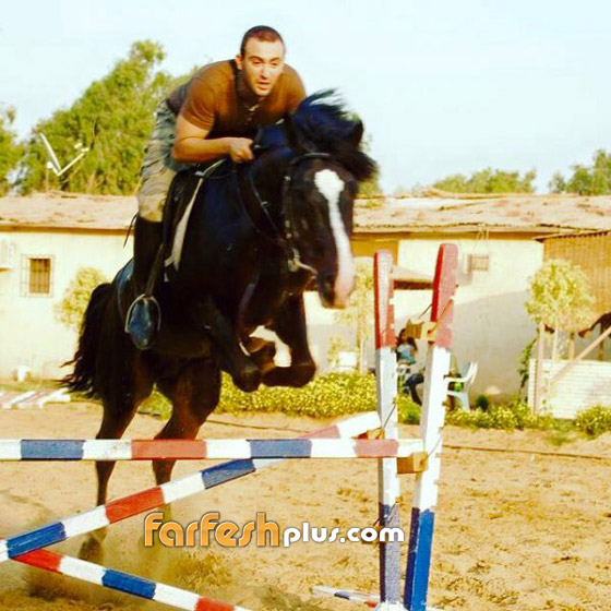 فيديو أحمد السقا يستعرض مهاراته في ركوب الخيل صورة رقم 6
