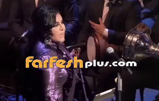 فيديو طريف: أحلام تسقط على المسرح وهي تغني (أمان) وأصالة خلفها صورة رقم 1