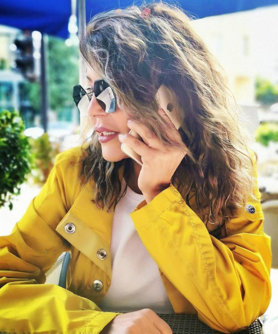 صور سميرة سعيد بإطلالات شبابية رائعة تثبت انها تصغر لا تكبر بالعمر صورة رقم 21