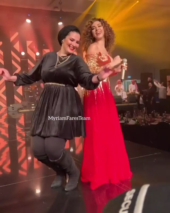 فيديو ميريام فارس في تحدي رقص شرقي مع معجبيها في الامارات صورة رقم 4