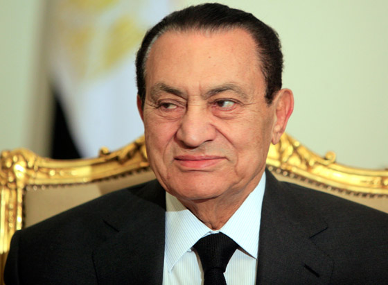 نجوم جسدوا حسني مبارك بأعمال فنية: نور الشريف، أحمد زكي ومحمد صبحي صورة رقم 17