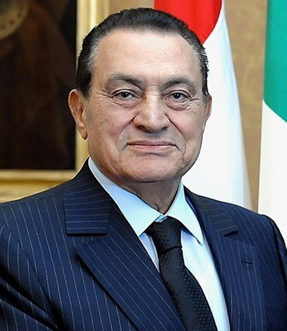 نجوم جسدوا حسني مبارك بأعمال فنية: نور الشريف، أحمد زكي ومحمد صبحي صورة رقم 15