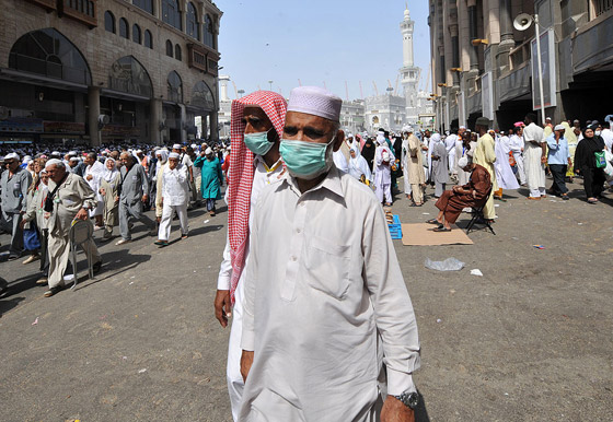 بسبب فيروس كورونا: السعودية تمنع دخول المعتمرين والسائحين وتحذر المواطنين صورة رقم 11