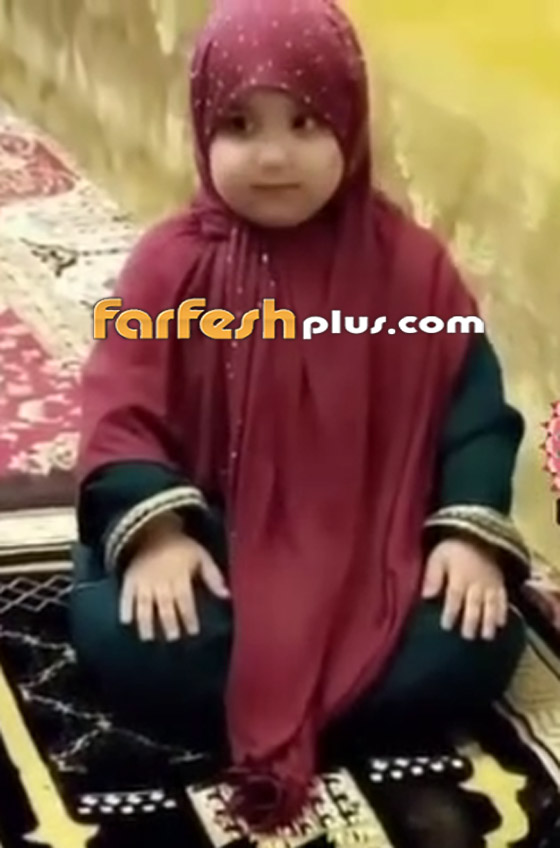 فيديو: دنيا بطمة تعلم ابنتها غزل الصلاة والصغيرة تسجد مرتدية الحجاب صورة رقم 1