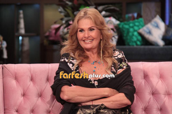فيديو: يسرا تحتفل بعيد ميلادها ال 65 بالبكاء صورة رقم 7