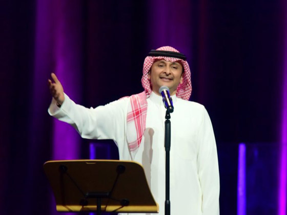بالفيديو: عبدالمجيد عبدالله يشعل مواقع التواصل الاجتماعي برومانسيته! صورة رقم 1