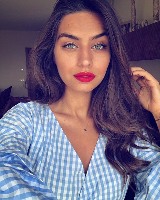 5 نجوم أتراك لن تصدق أنهم من أصل عربي منهم ملكة جمال وممثل شهير صورة رقم 2