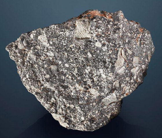 قطعة من القمر بحجم كرة القدم للبيع بسعر خيالي جنوني! صور صورة رقم 1