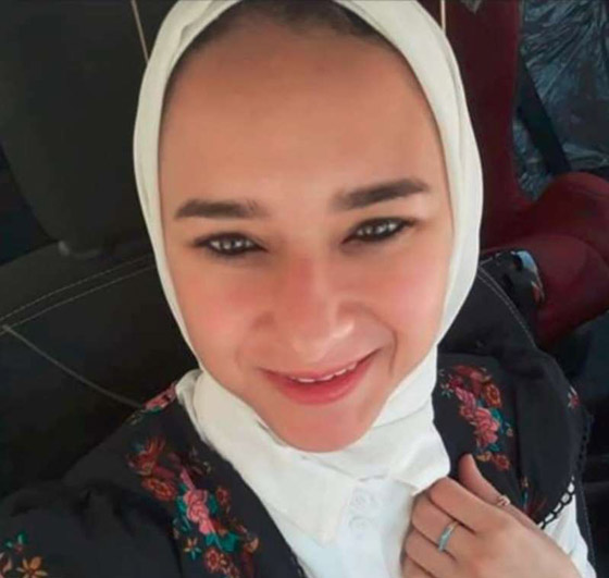 صور شبيهة نيللي كريم تحيّر الجمهور: هل هذه نيللي محجبة؟ صورة رقم 2