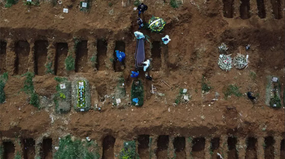 صفوف من المقابر المفتوحة.. البرازيل ثاني أكبر بؤرة كورونا! صورة رقم 14