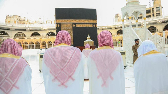 تكبيرات بلا مصلين.. هكذا احتفل العالم بعيد الفطر مع جائحة كورونا! صورة رقم 1