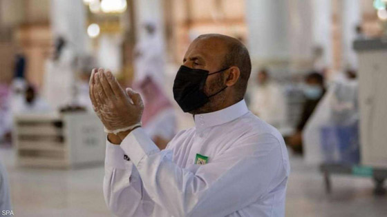 بالصور.. المسجد النبوي يستقبل المصلين 