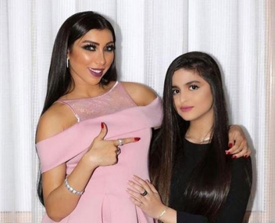 دنيا بطمة تستعرض حملها برفقة زوجها وابنتها! صورة رقم 5