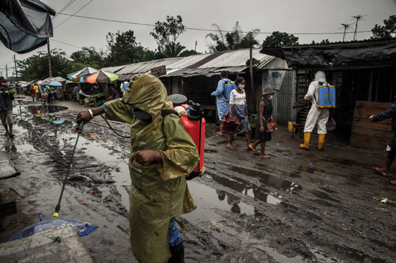 طلبية سكاكر بمليوني يورو بأفقر الدول.. تثير سخطا وتقيل وزيرة صورة رقم 4