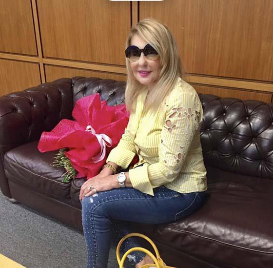 صور النجوم آخر 24 ساعة: سمية الخشاب على 