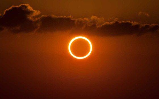 ظاهرة سماوية نادرة: شاهدوا كسوف الشمس الحلقي 2020 هذا الأسبوع صورة رقم 1