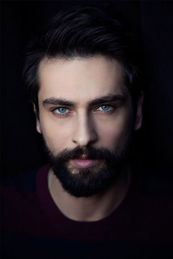 صور الفنان السوري معتصم النهار وشبيهه التركي أنور أيهما أكثر وسامة؟ صورة رقم 8
