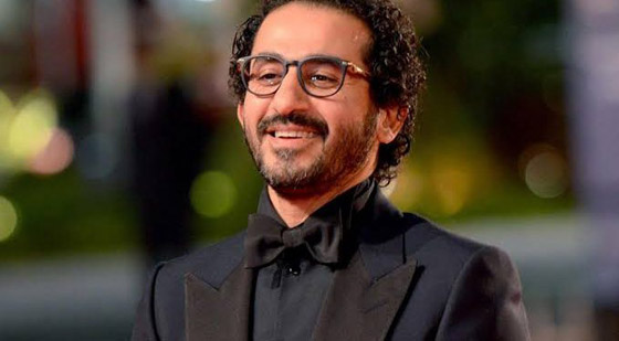  فيديو طريف: شبيه أحمد حلمي يشكو! كيف رد عليه الفنان الشهير بتواضع؟ صورة رقم 2