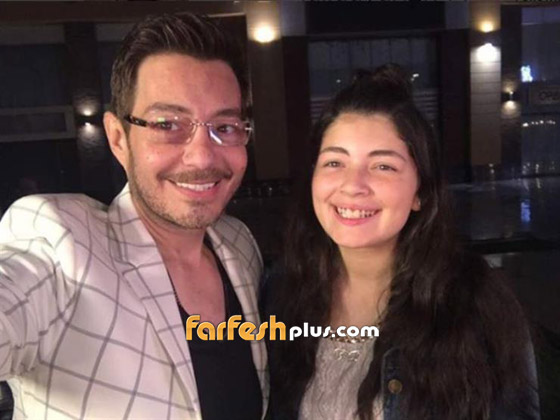  فيديو وصور: احمد زاهر غاضب يهدد منتقدي صورته مع ابنته في المسبح! صورة رقم 7