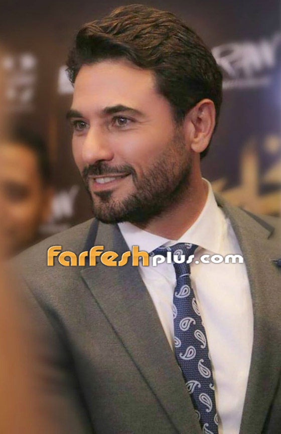 فيديو أحمد عز يفاجئ جمهوره بغناء (بتخاصمني حبة) لايف على المسرح صورة رقم 7